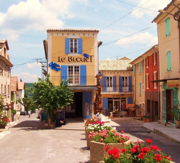 Gite Avec Piscine "La Maison De Valentine" En Provence Montsalier المظهر الخارجي الصورة